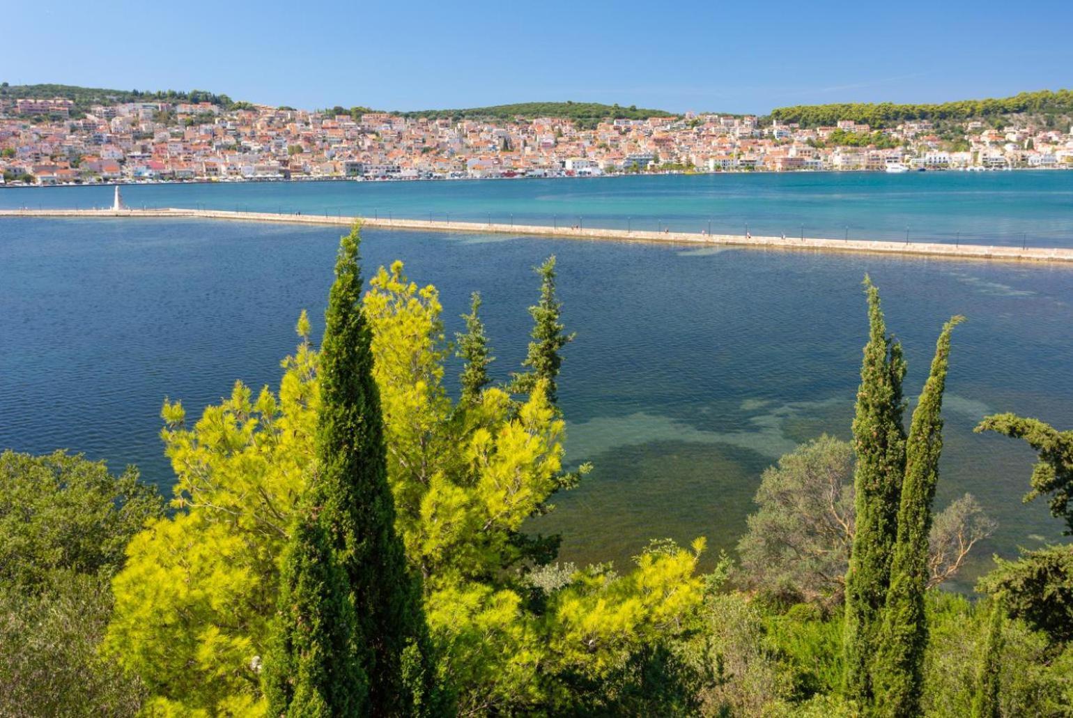Villa Europe Ena Lakithra Bagian luar foto